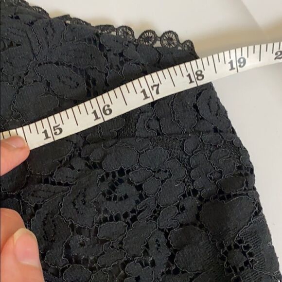 Cabi | 3605 Black Lace Display Tank Top | M - Picture 10 of 10